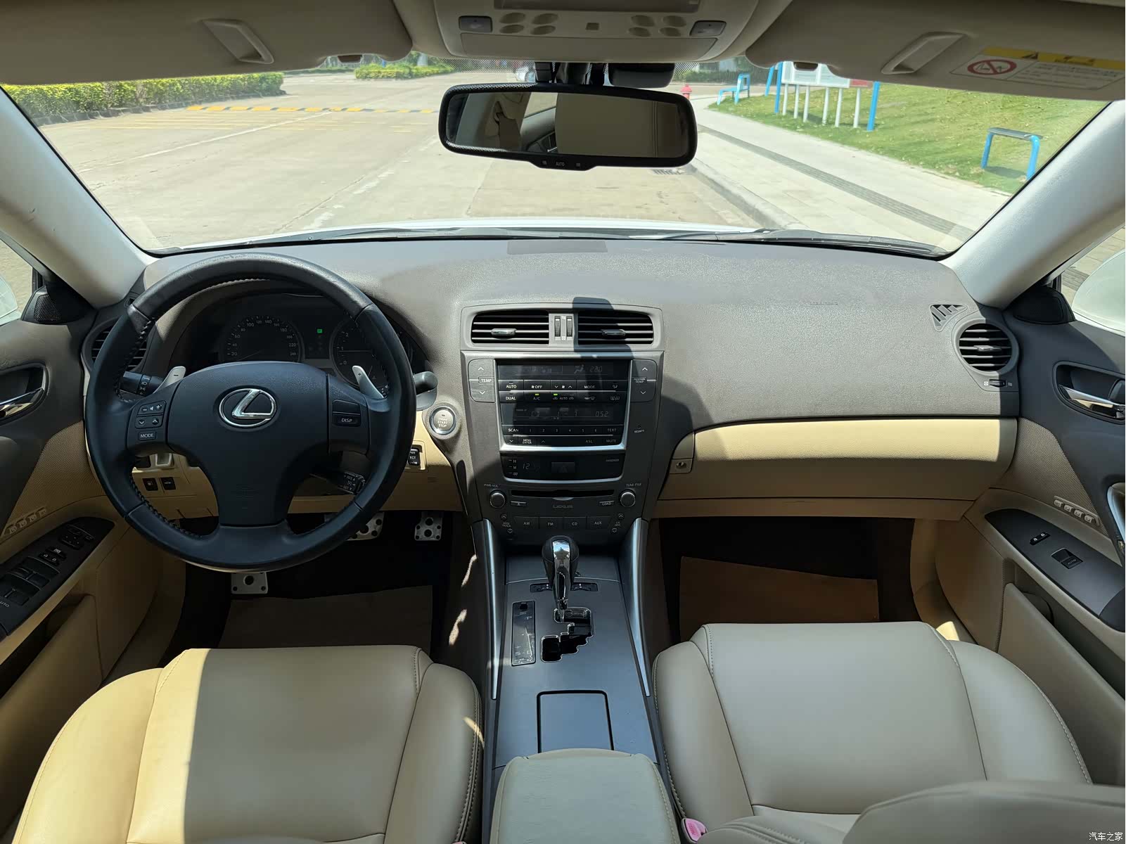Lexus IS, 2009 6