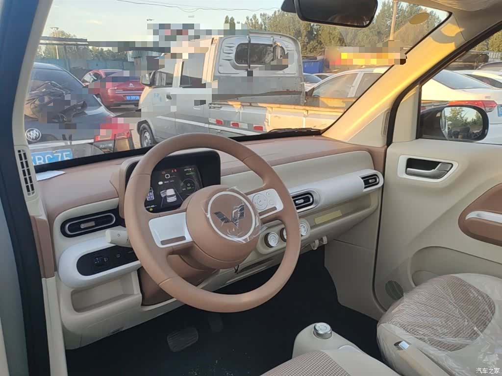 Wuling MINIEV, 2026 10
