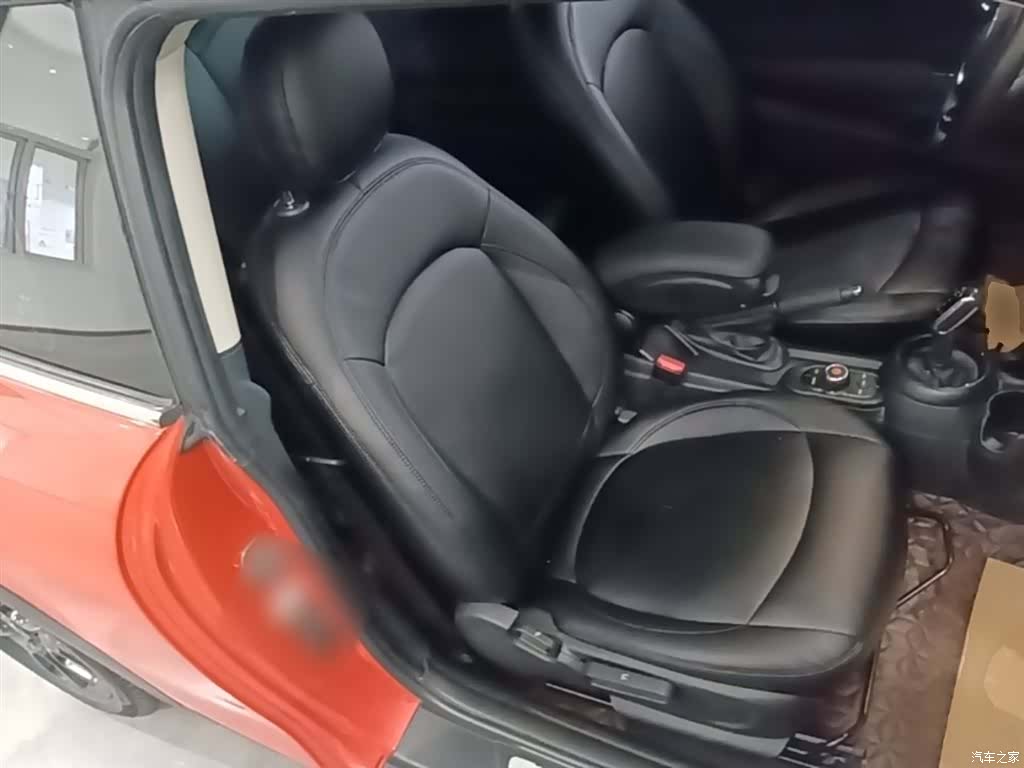 Mini ONE, 2019 25
