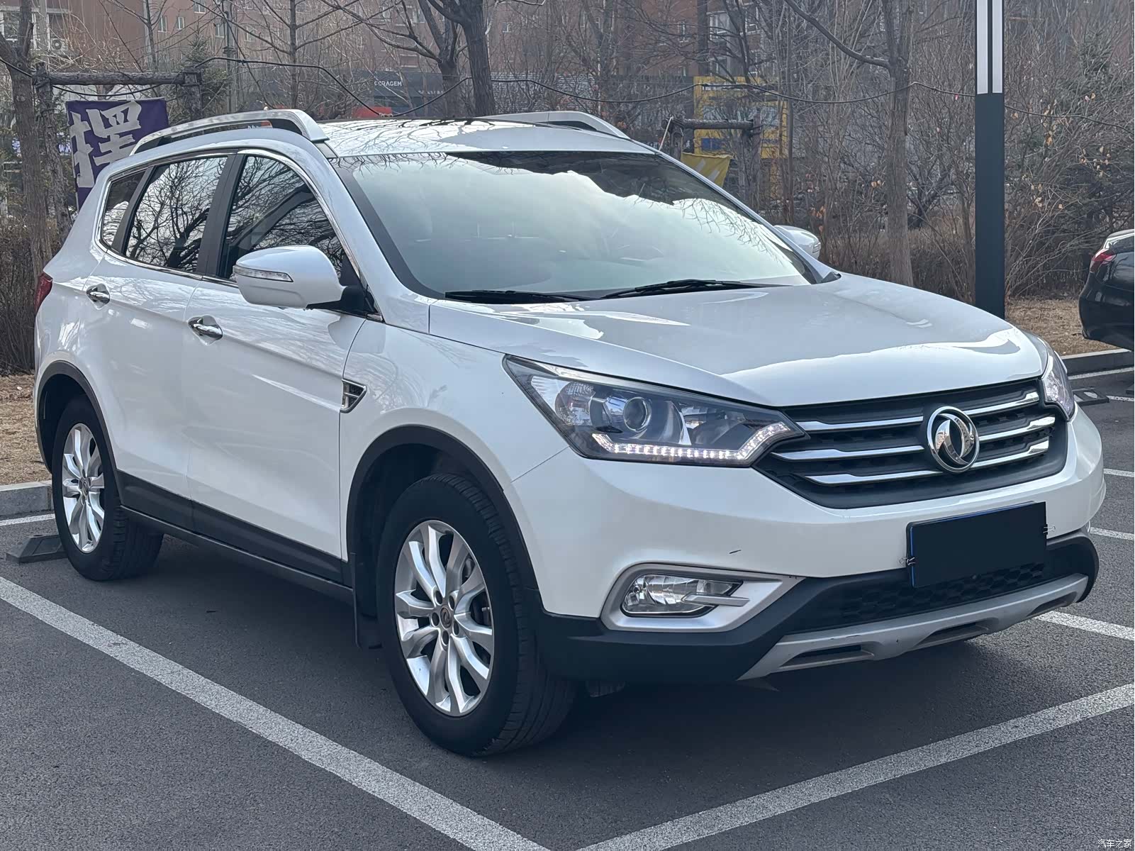 DongFeng AX7, 2014 3