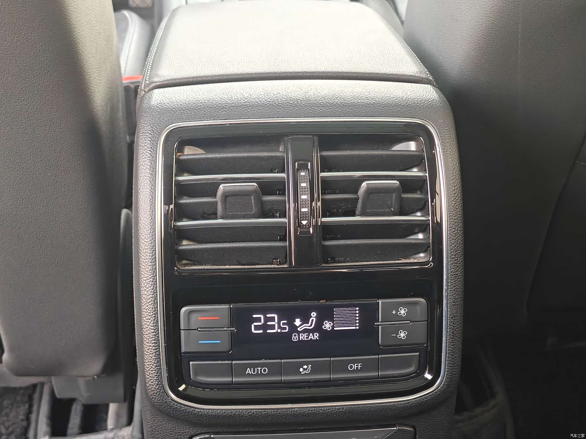 Volkswagen Magotan, 2019 18