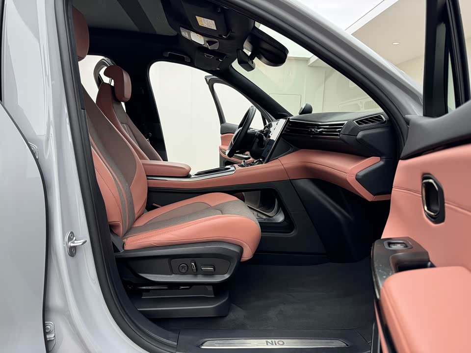 NIO EC6