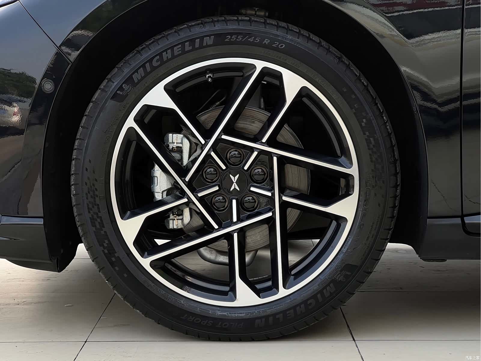 Xpeng P7, 2025 22