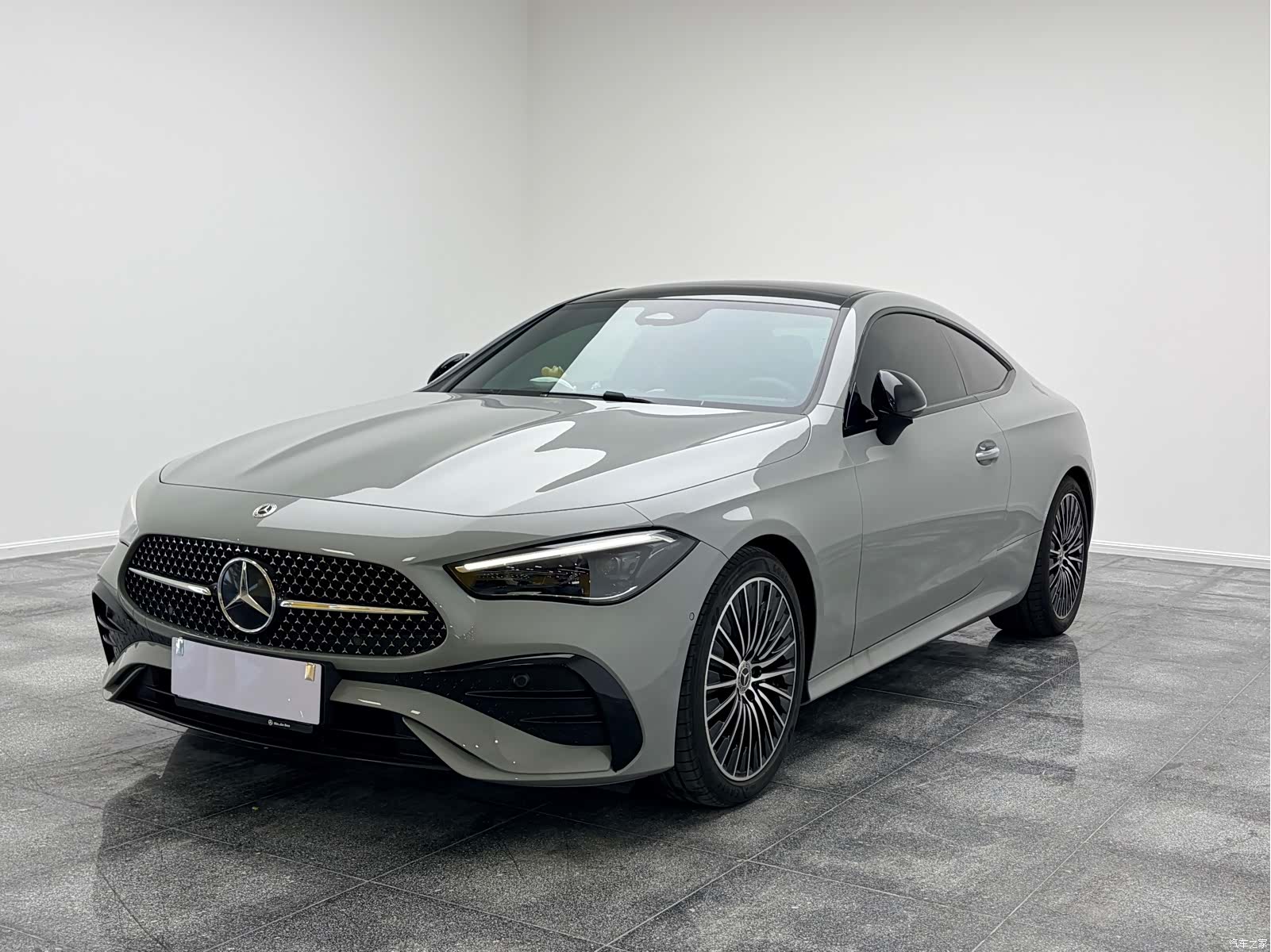 Mercedes-Benz CLE, 2025 1