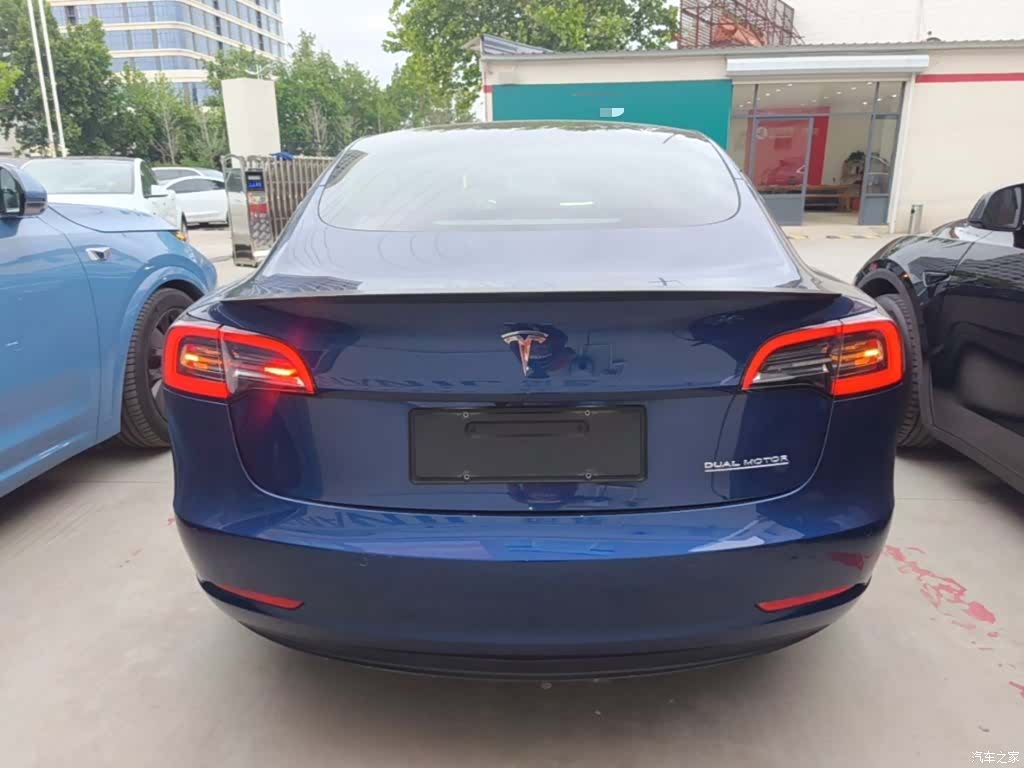 Tesla Model 3, 2019 4