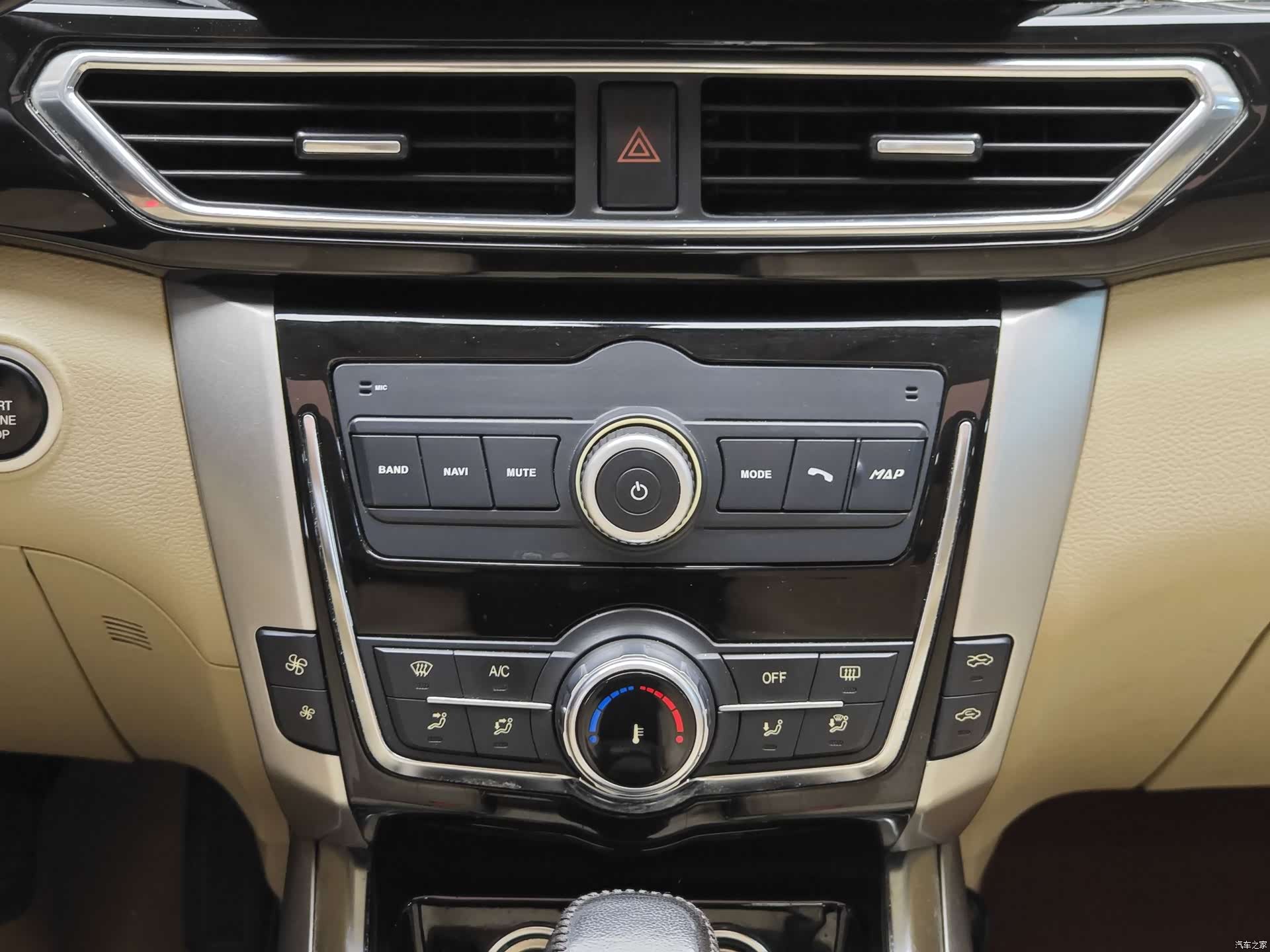 Zotye X5, 2016 16