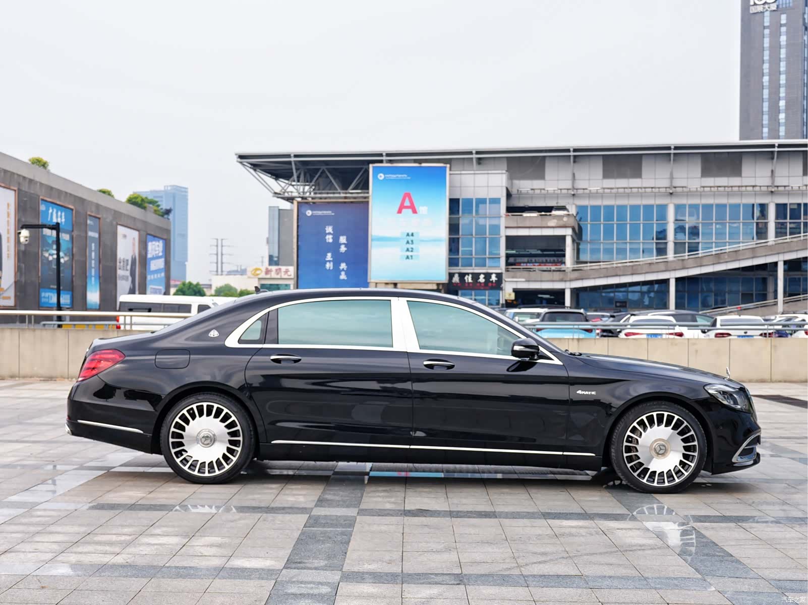 Maybach S-Class, 2017 все фото