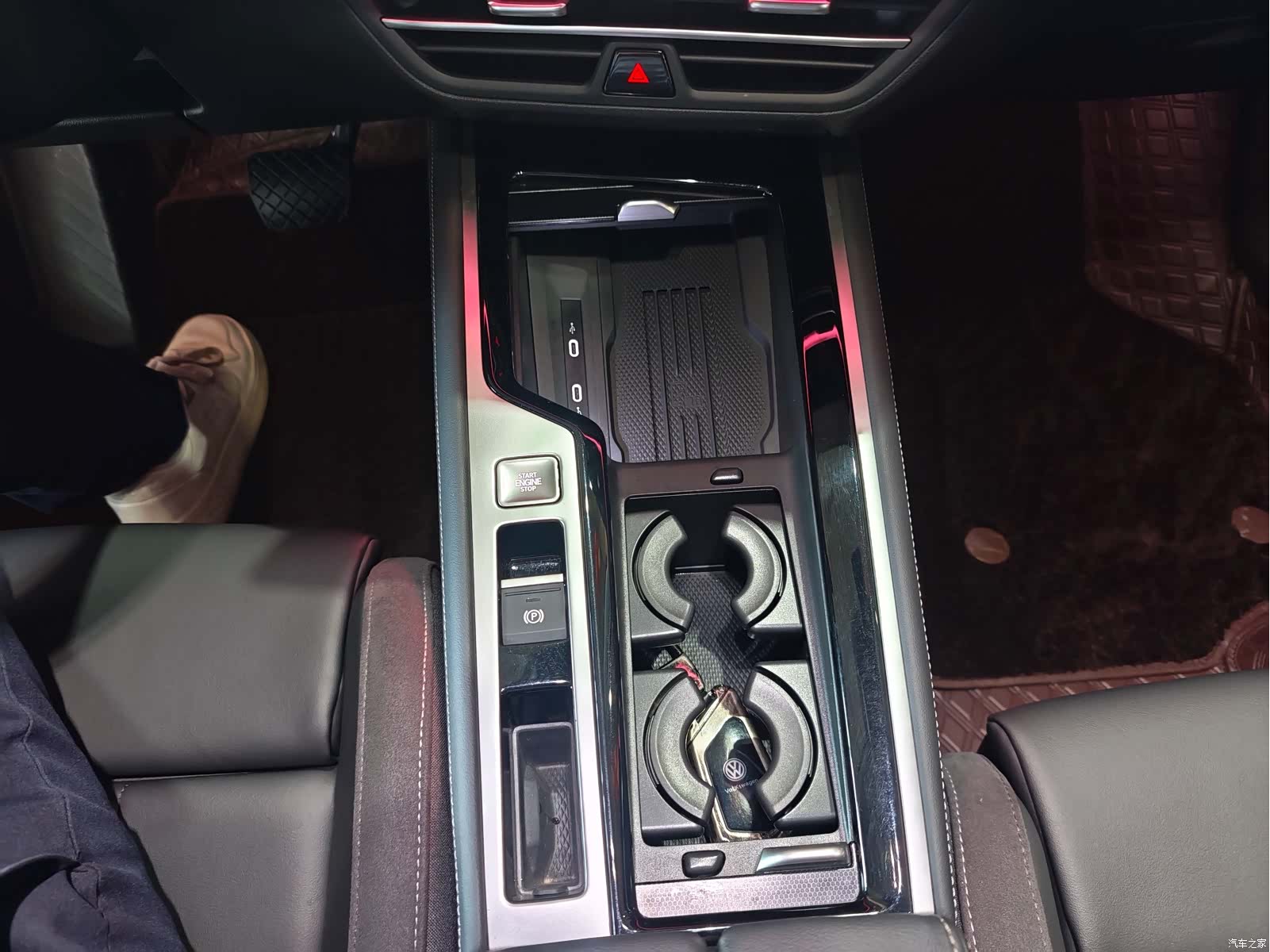 Volkswagen Magotan, 2025 9