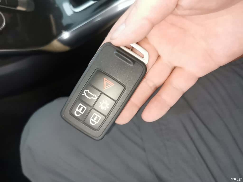 Volvo V40, 2017 9