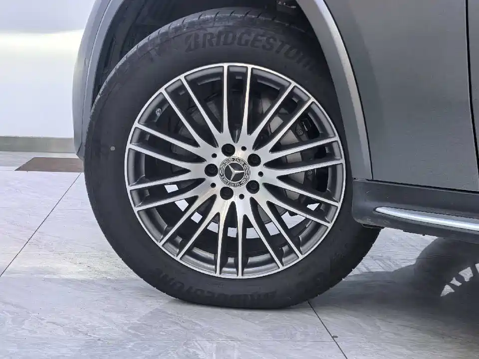 Mercedes-Benz GLC Mercedes-Benz GLC