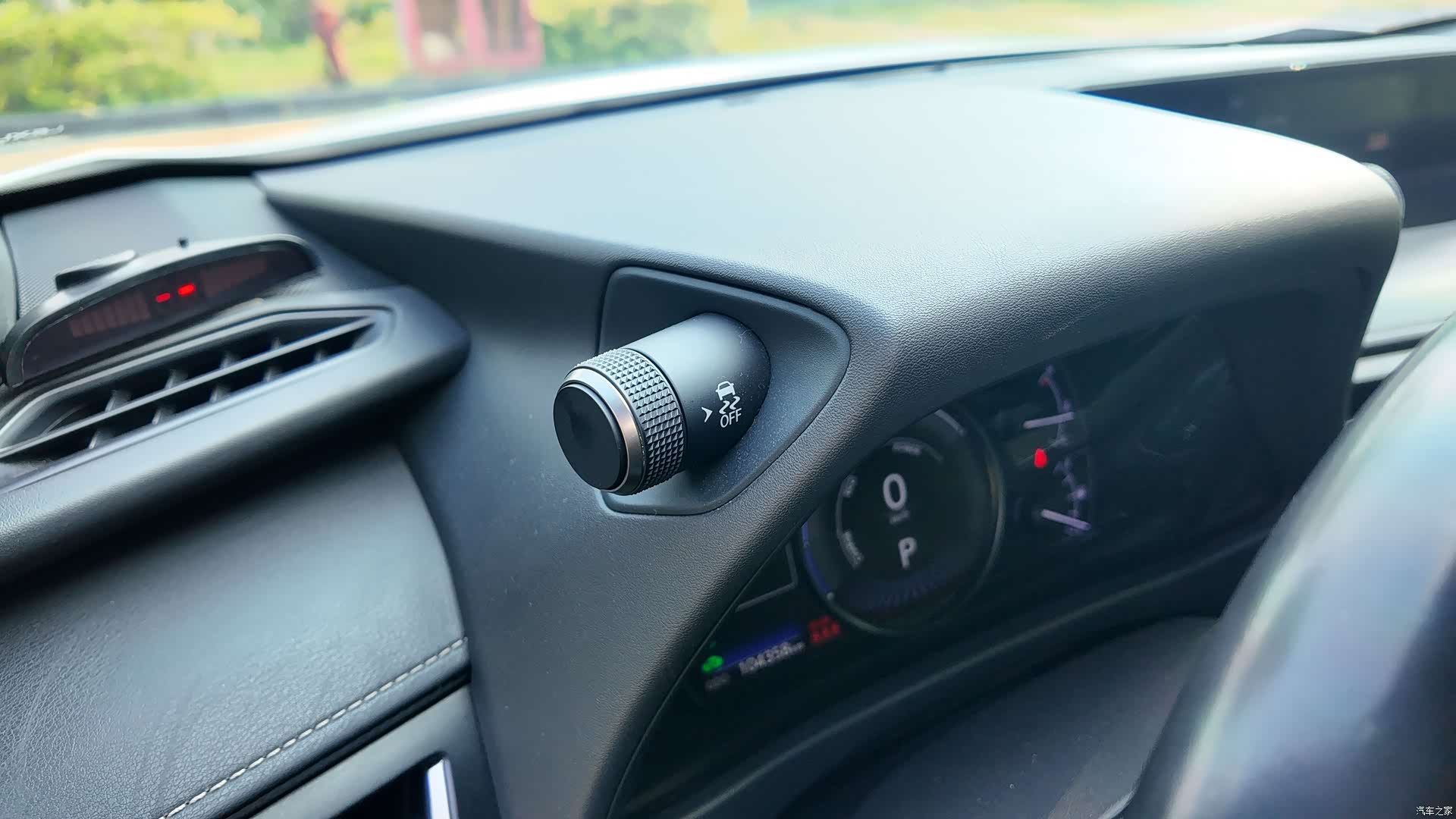Lexus UX, 2019 36