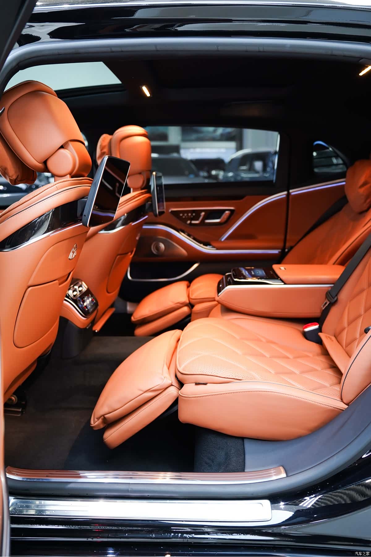 Maybach S-Class, 2023 11