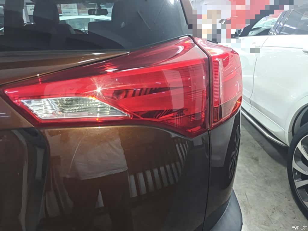 Toyota RAV4, 2016 8