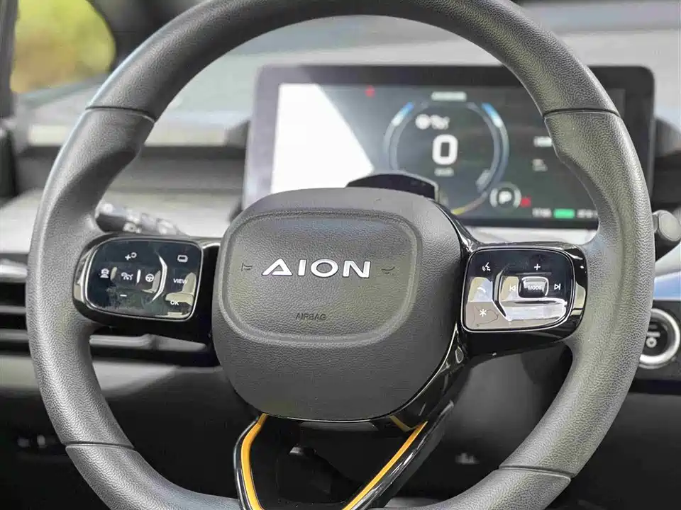 Aion AION Y