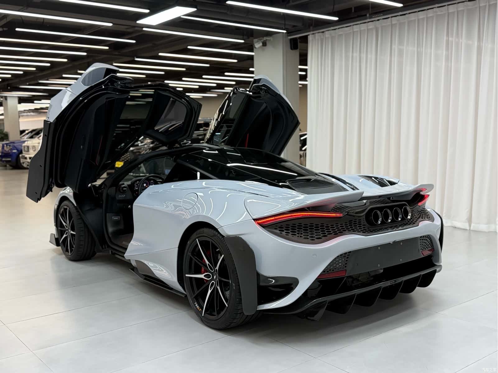 McLaren 720S, 2019 4