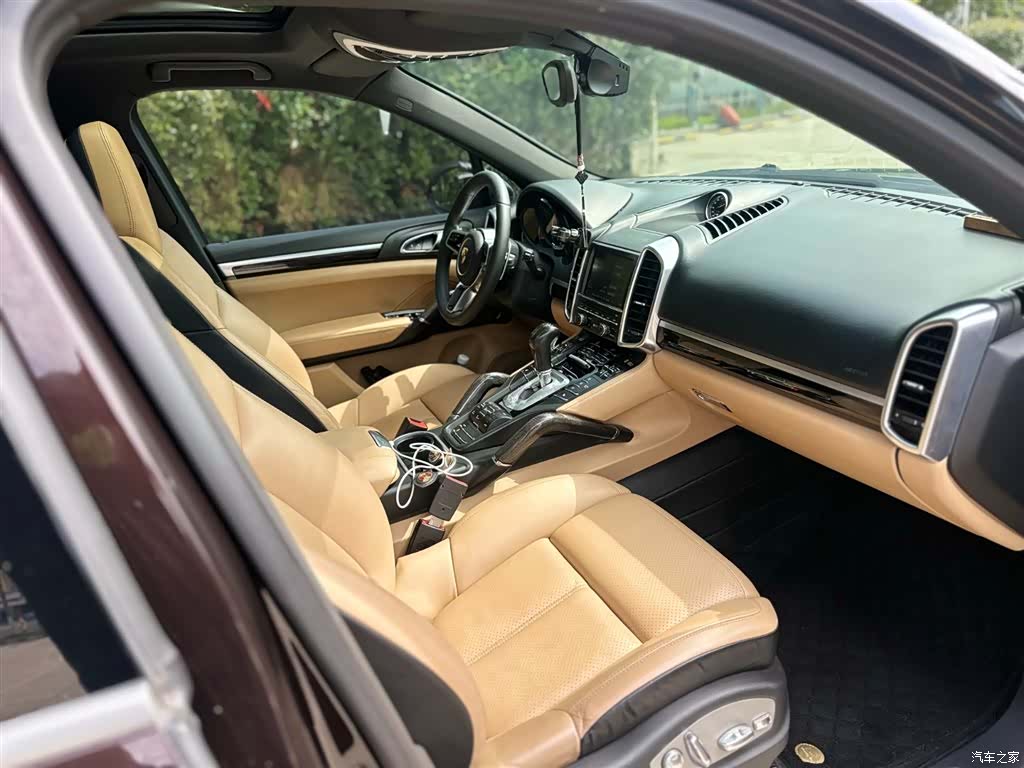 Porsche Cayenne, 2014 8