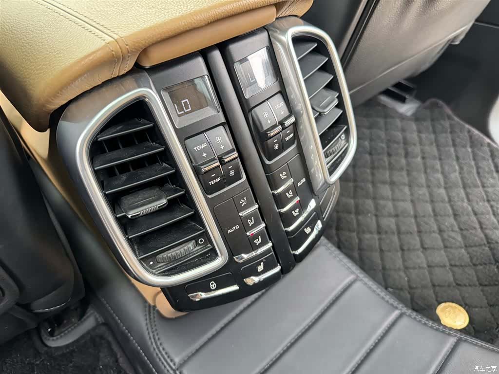 Porsche Cayenne, 2014 39
