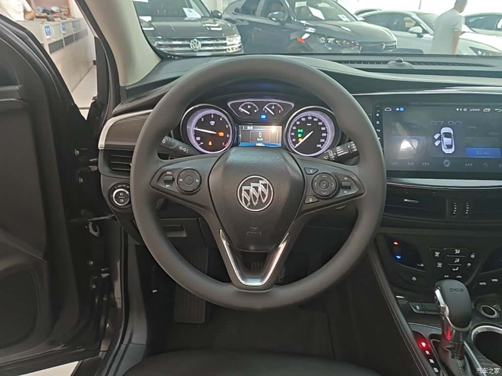 Buick Envision Plus, 2018 11