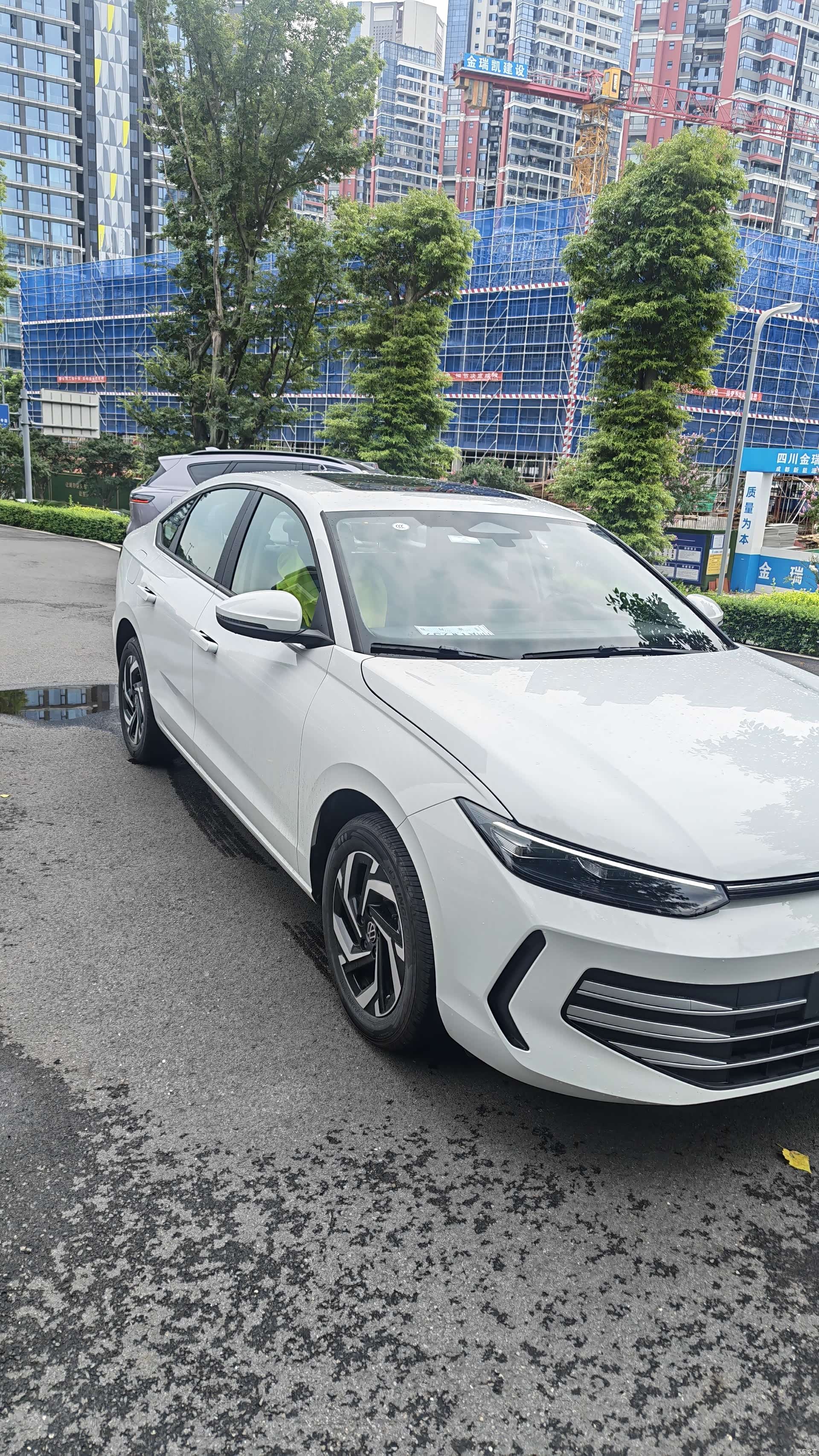 Volkswagen Lavida, 2026 3