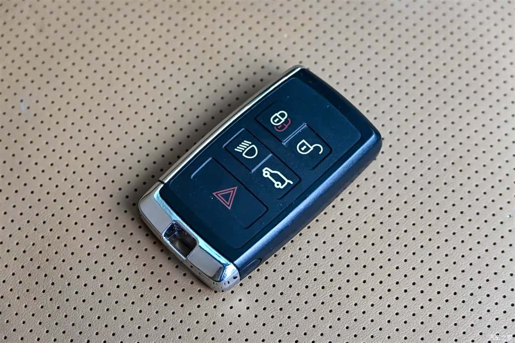 Land Rover Defender, 2024 40