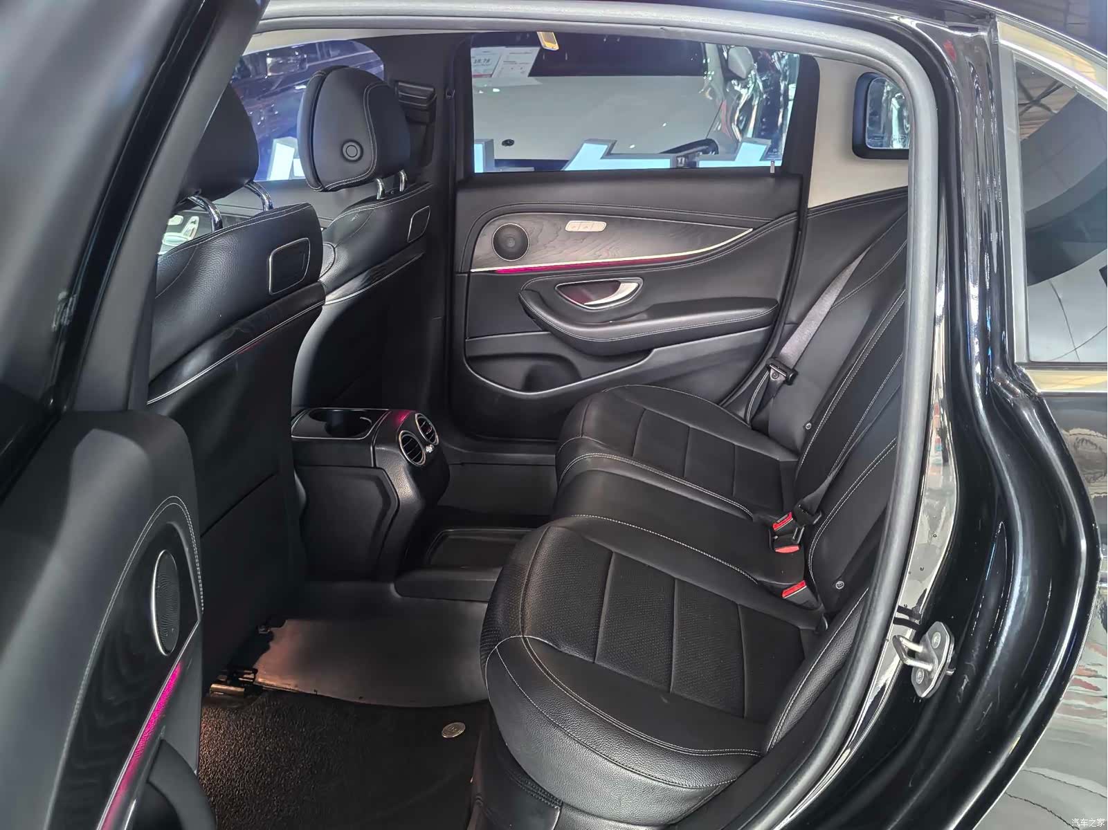 Mercedes-Benz E-Class, 2017 10