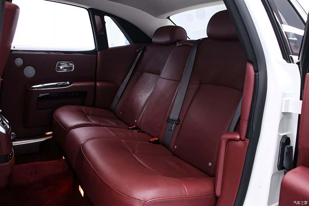 Rolls-Royce Ghost, 2011 14
