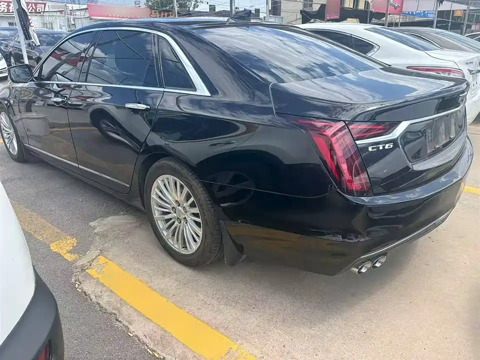 Cadillac CT6