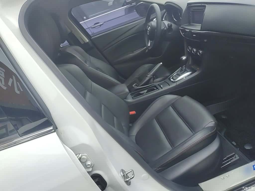 Mazda Atenza, 2015 25