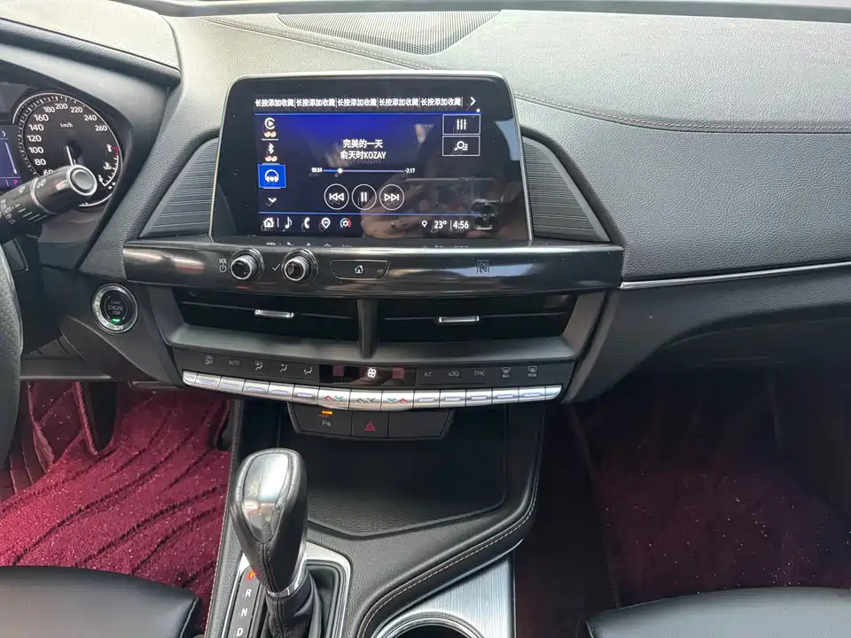 Cadillac CT4