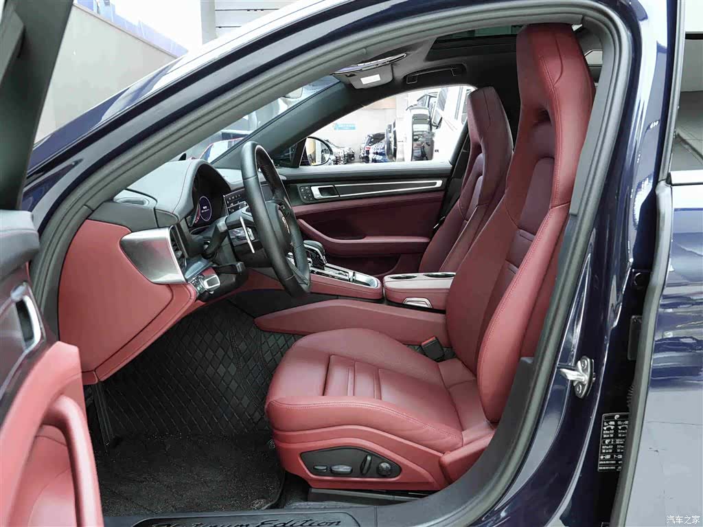 Porsche Panamera, 2023 12