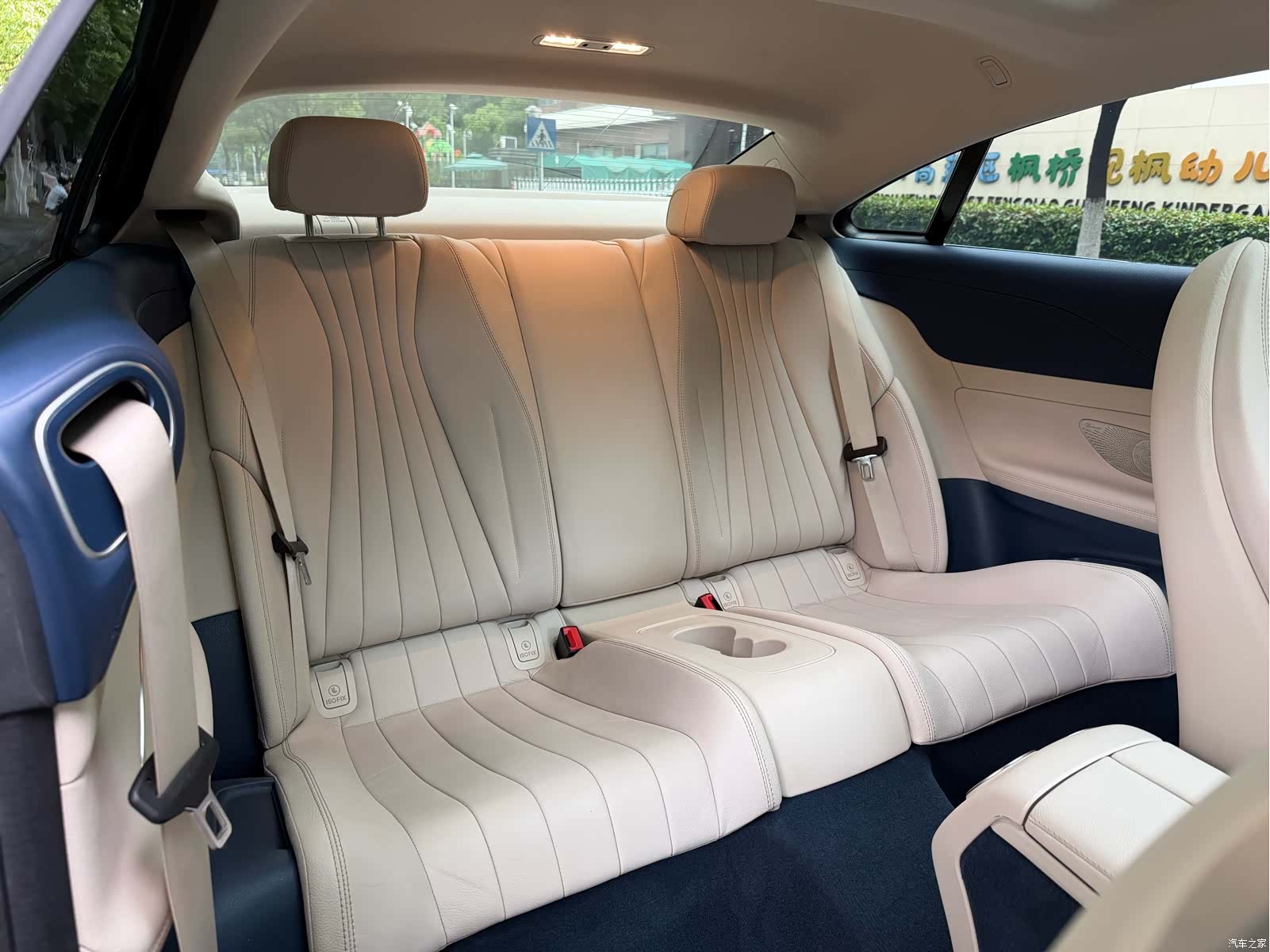 Mercedes-Benz E-Class, 2023 10