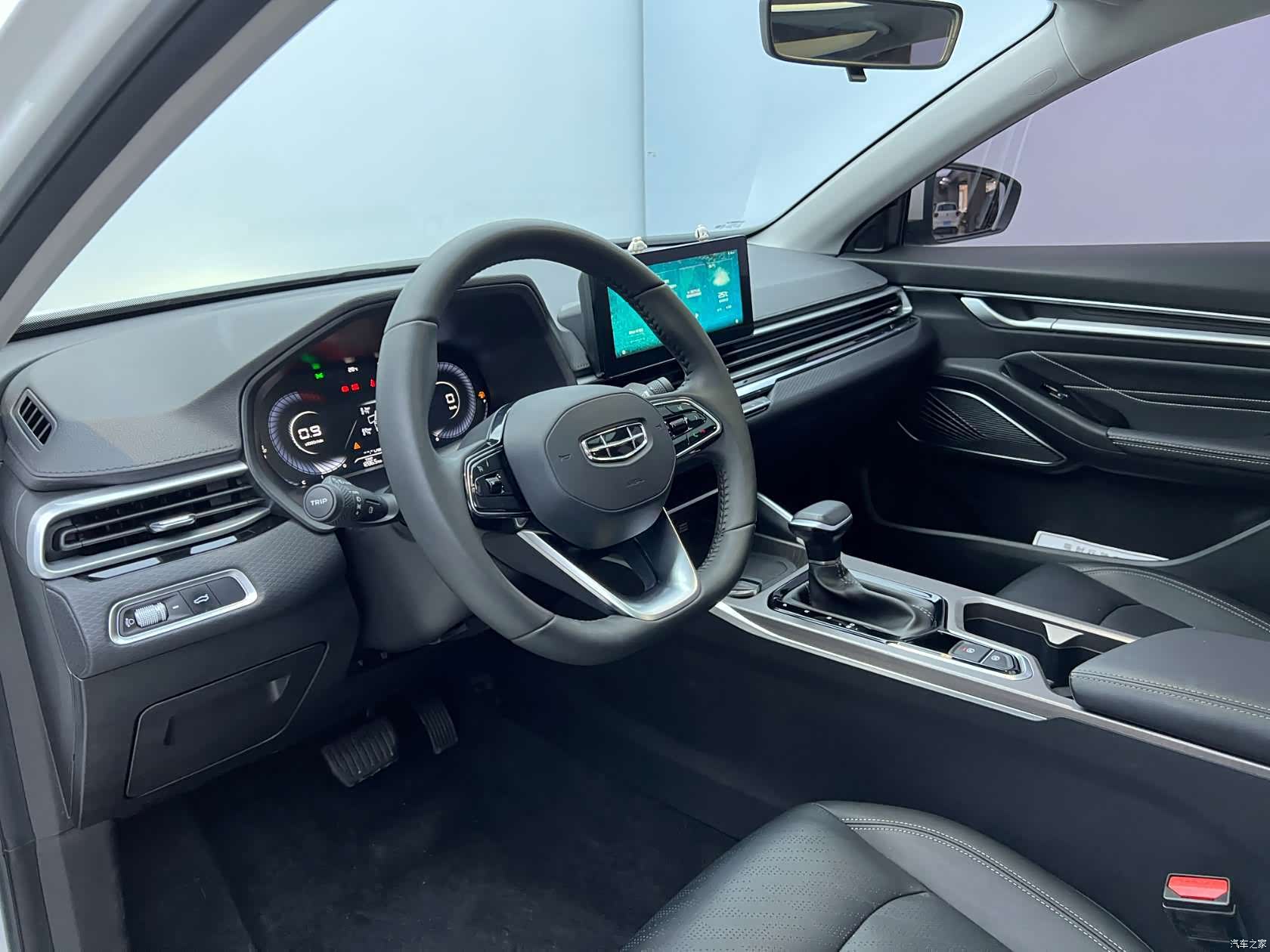 Geely Emgrand, 2022 6