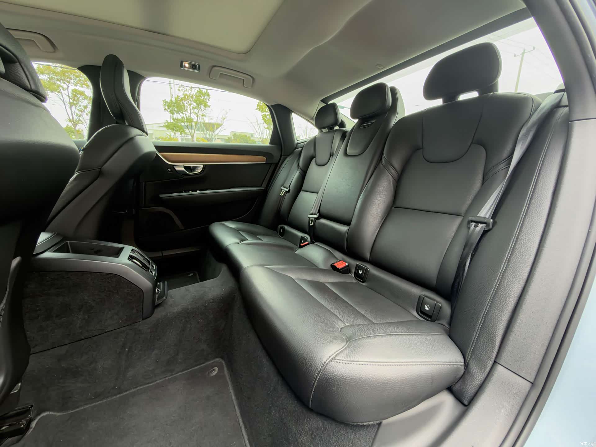 Volvo S90, 2019 16
