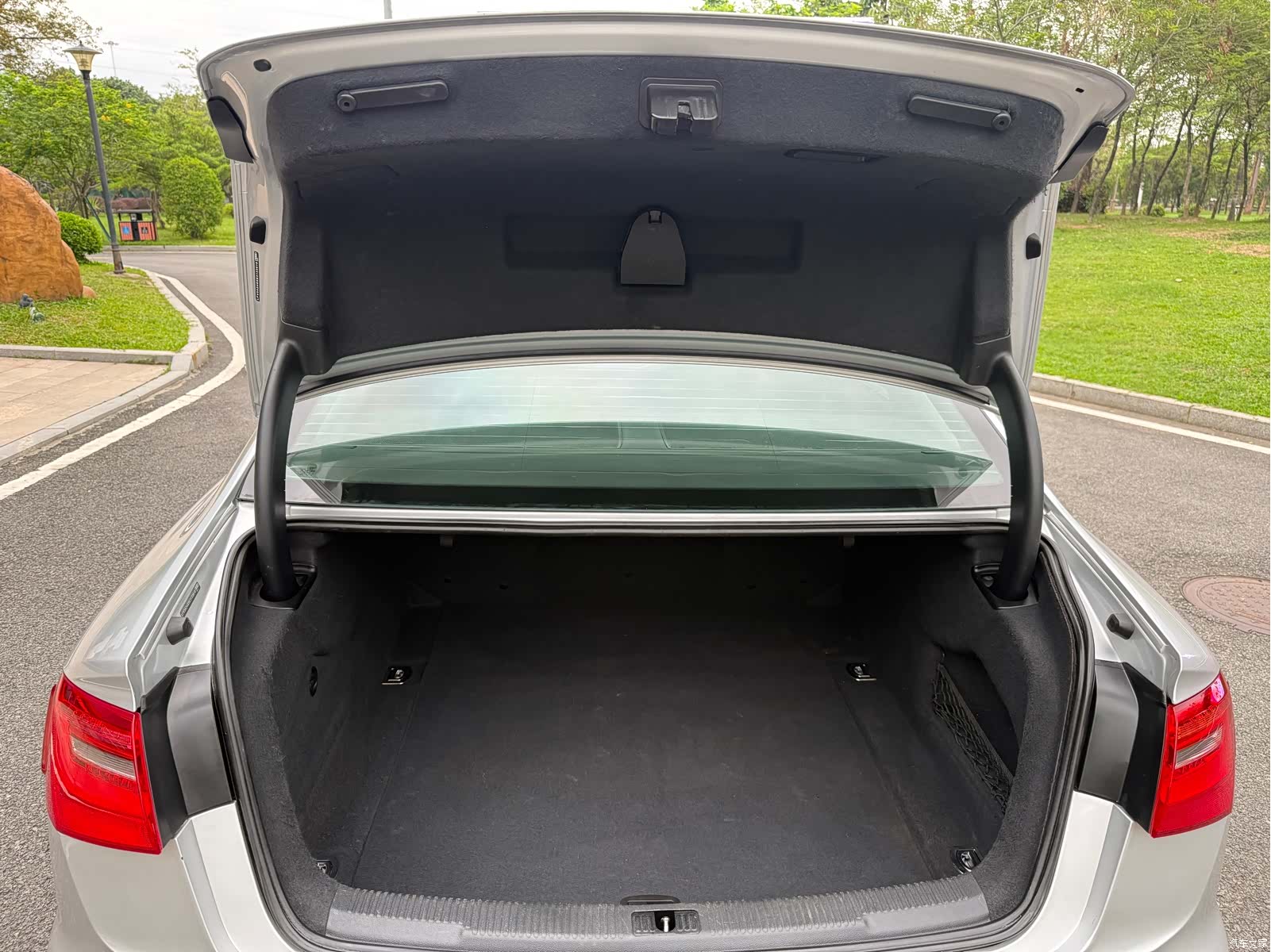 Audi A6L, 2014 28