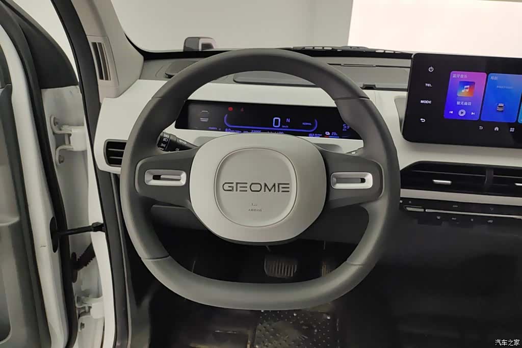 Geely Panda, 2024 15