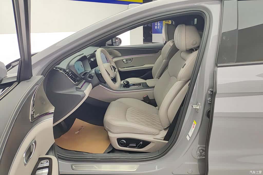 BYD Han, 2025 9