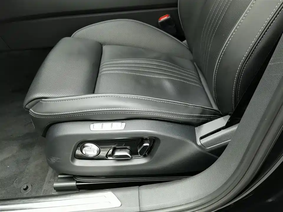 Hongqi H9 Hongqi H9
