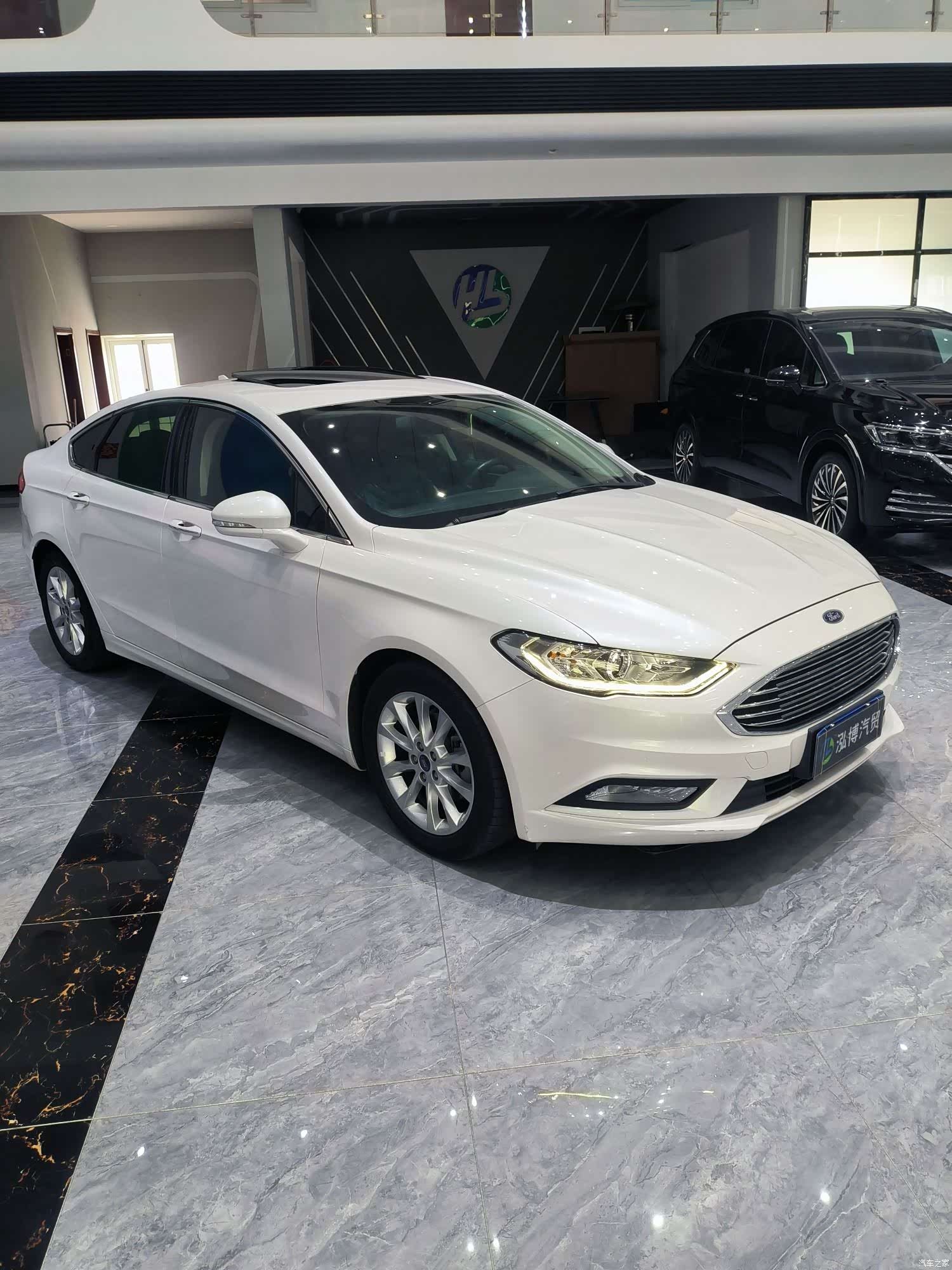 Ford Mondeo, 2018 3