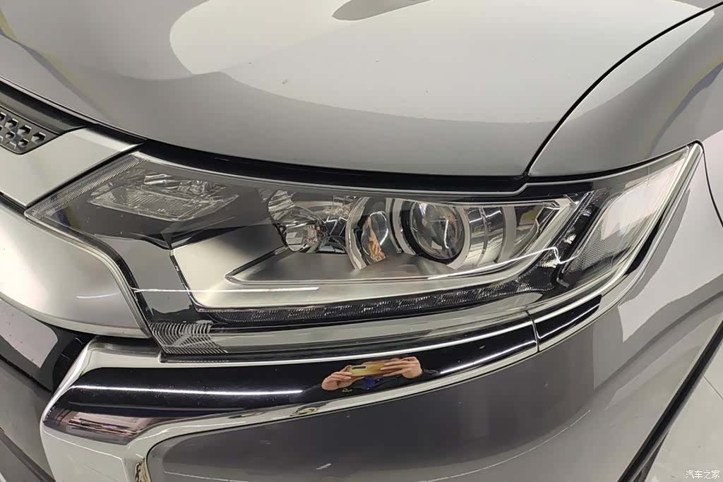 Mitsubishi Outlander, 2020 все фото