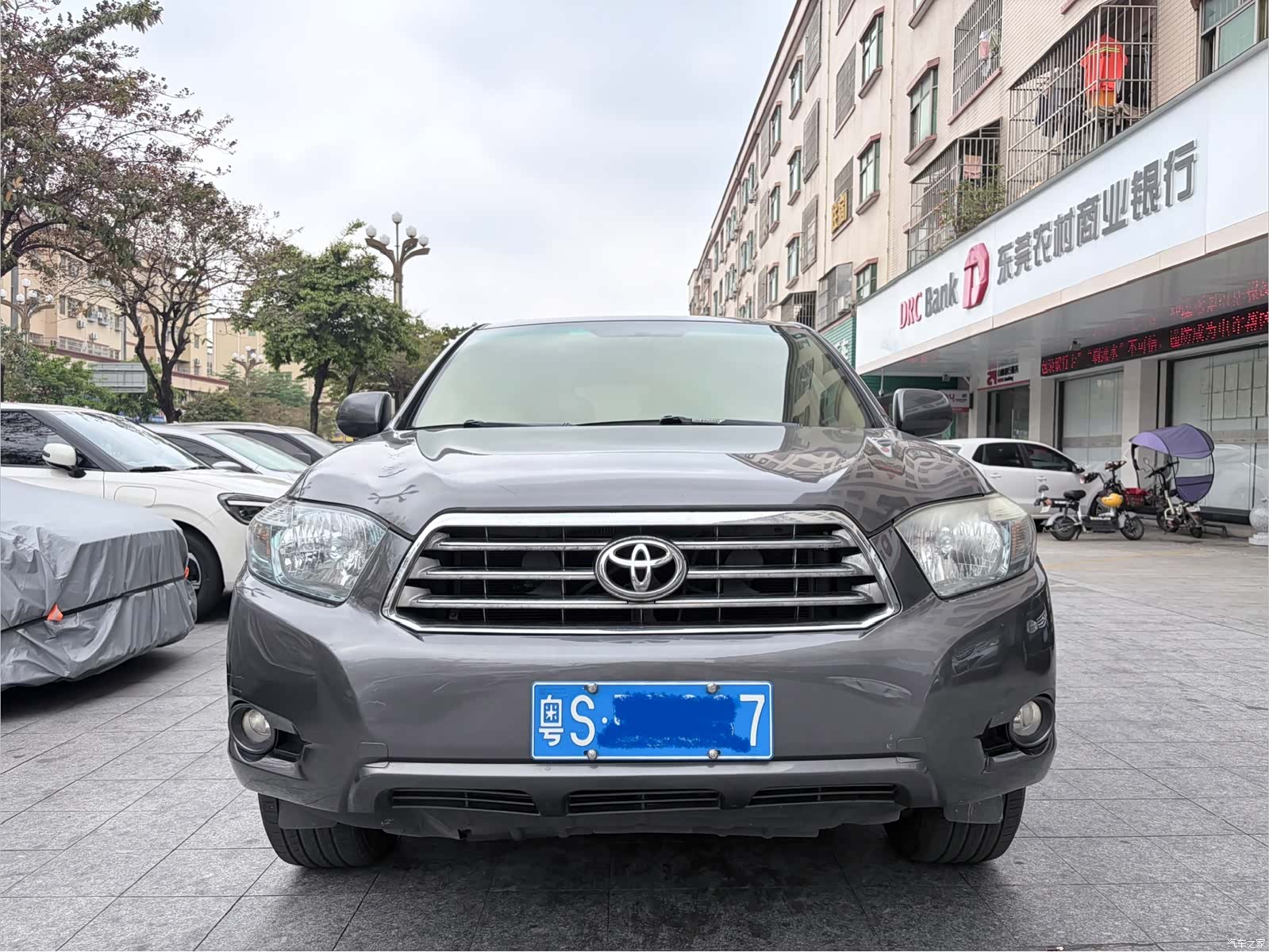 Toyota Highlander, 2010 1