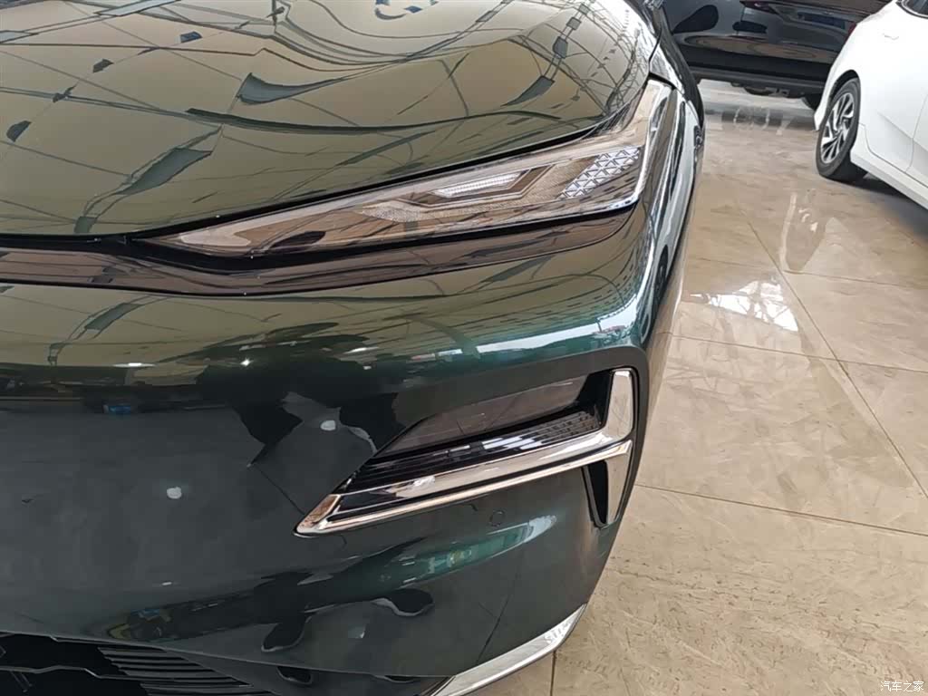 Geely 8, 2025 24