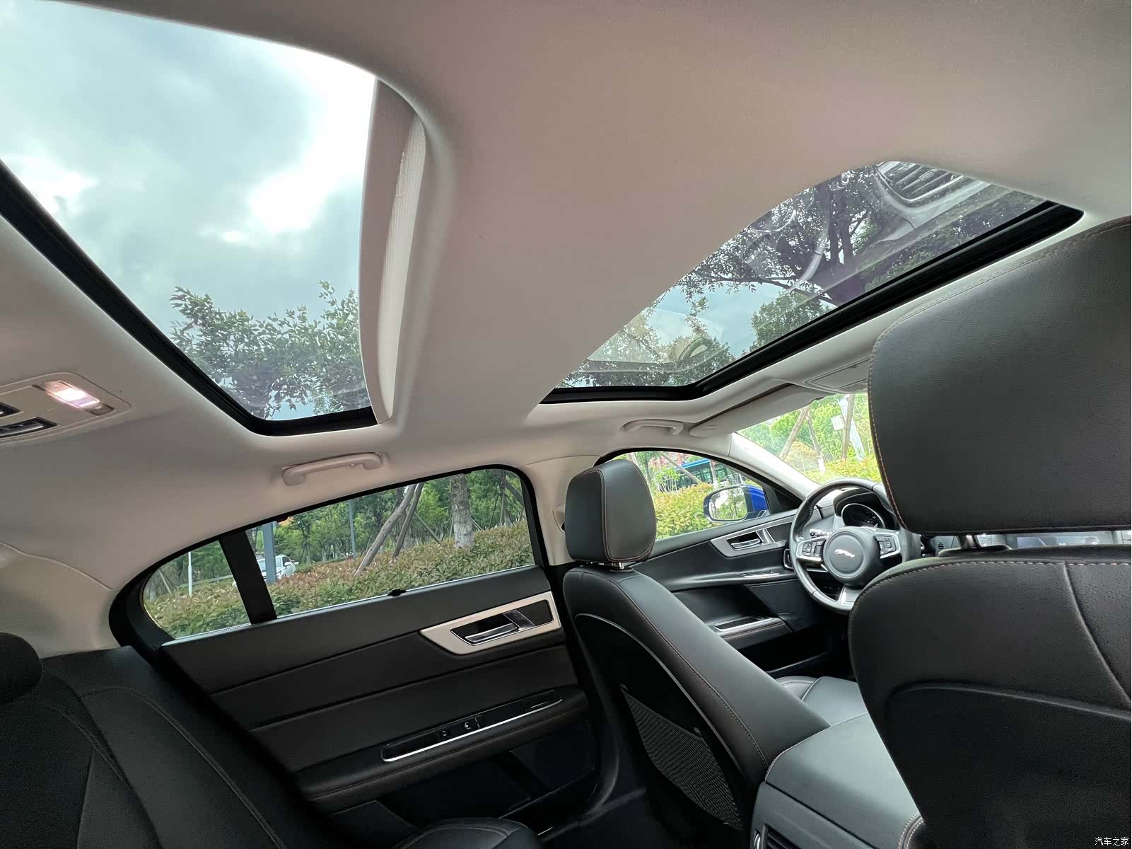 Land Rover XEL, 2018 15