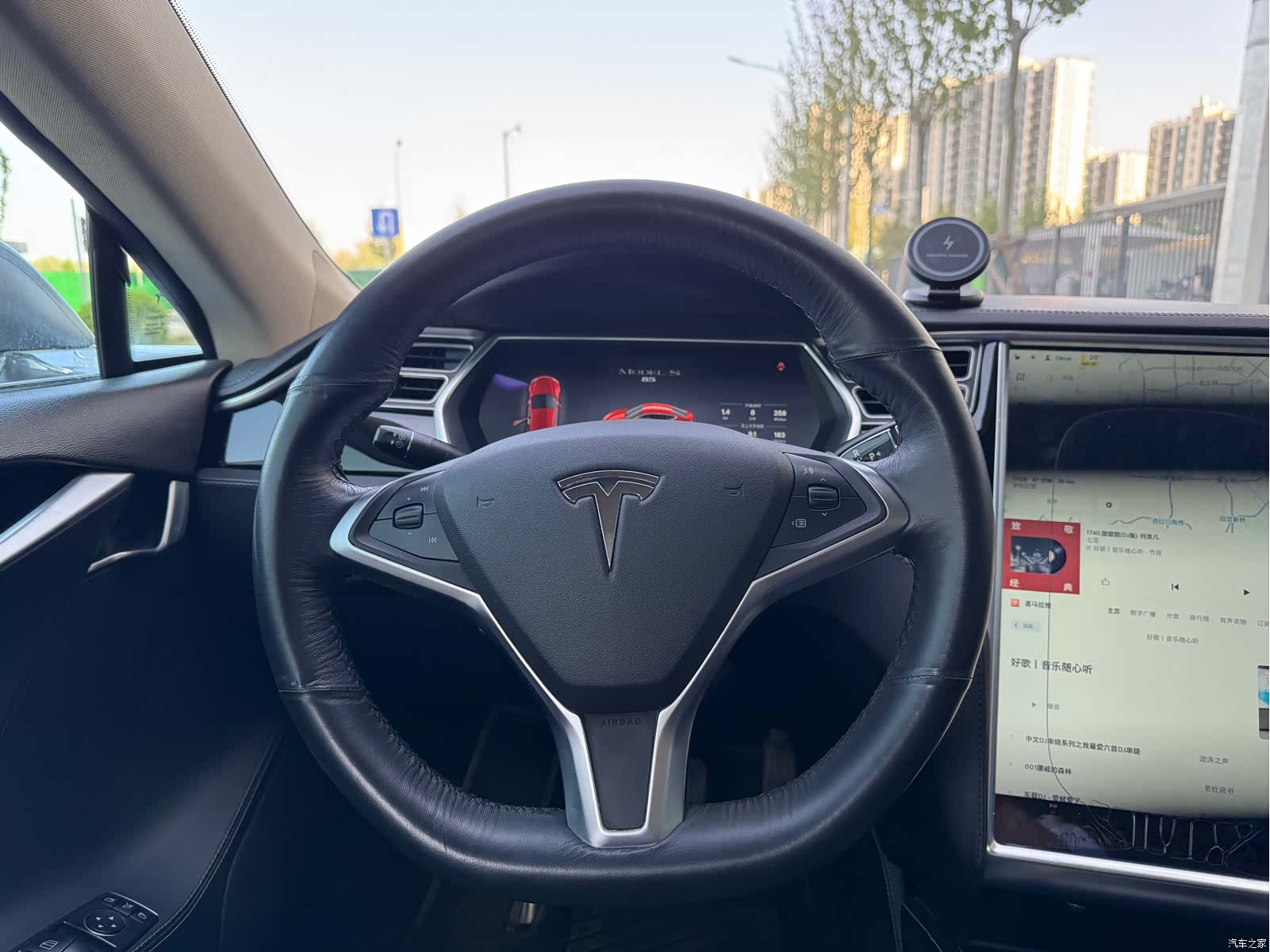 Tesla Model S, 2014 13