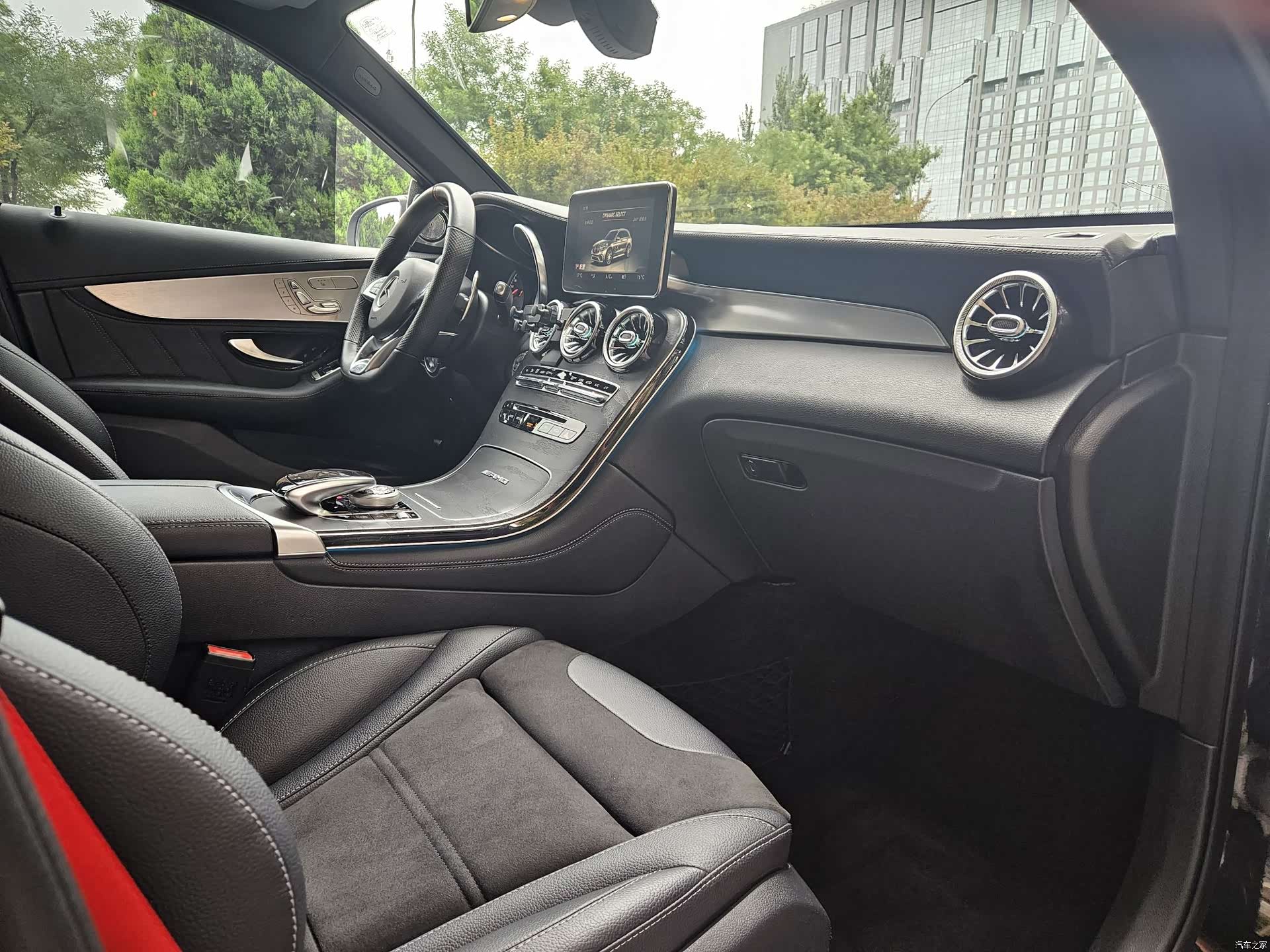 Mercedes-Benz GLC, 2019 9
