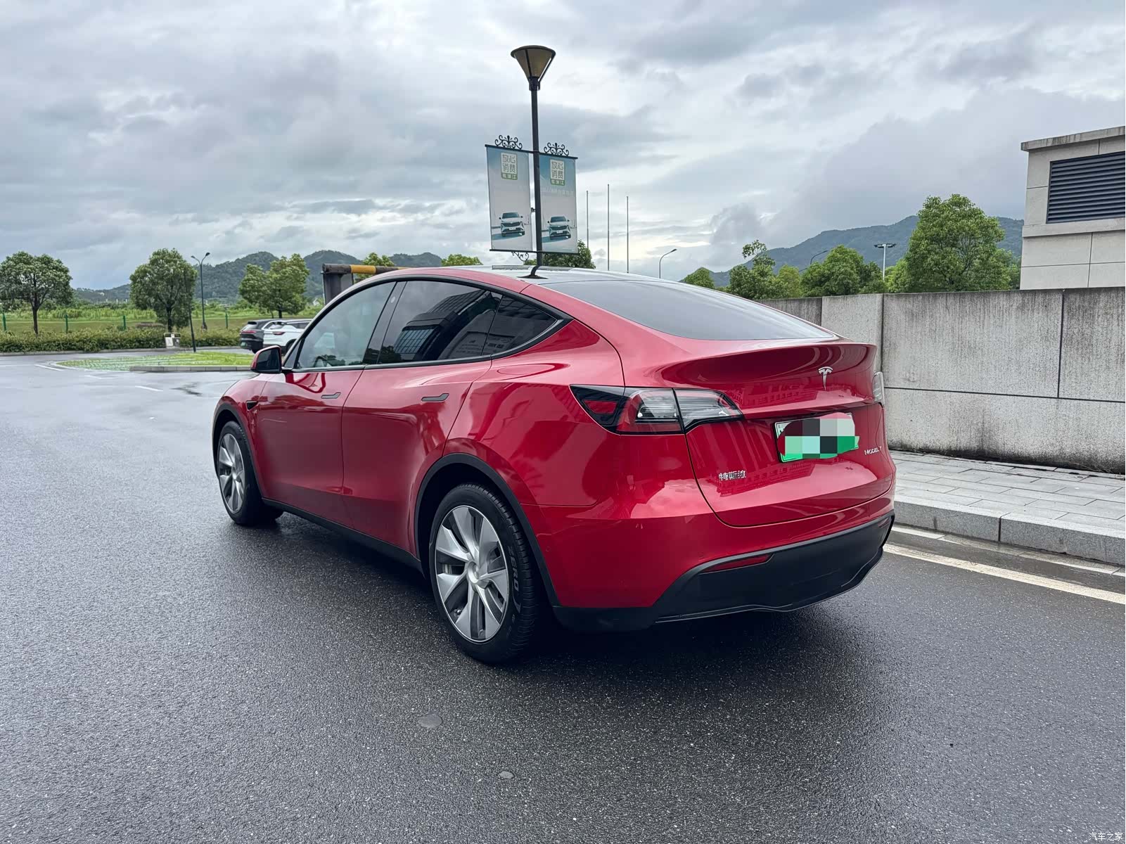 Tesla Model Y, 2022 все фото