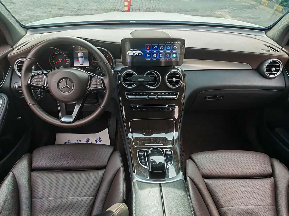 Mercedes-Benz GLC Mercedes-Benz GLC