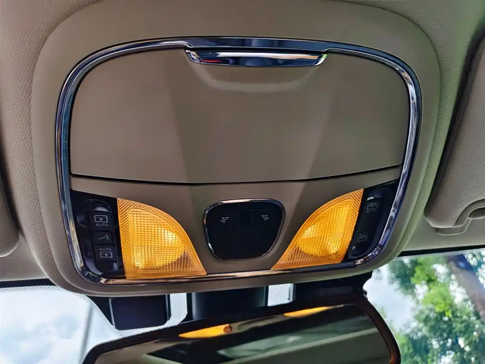 Jeep Free light