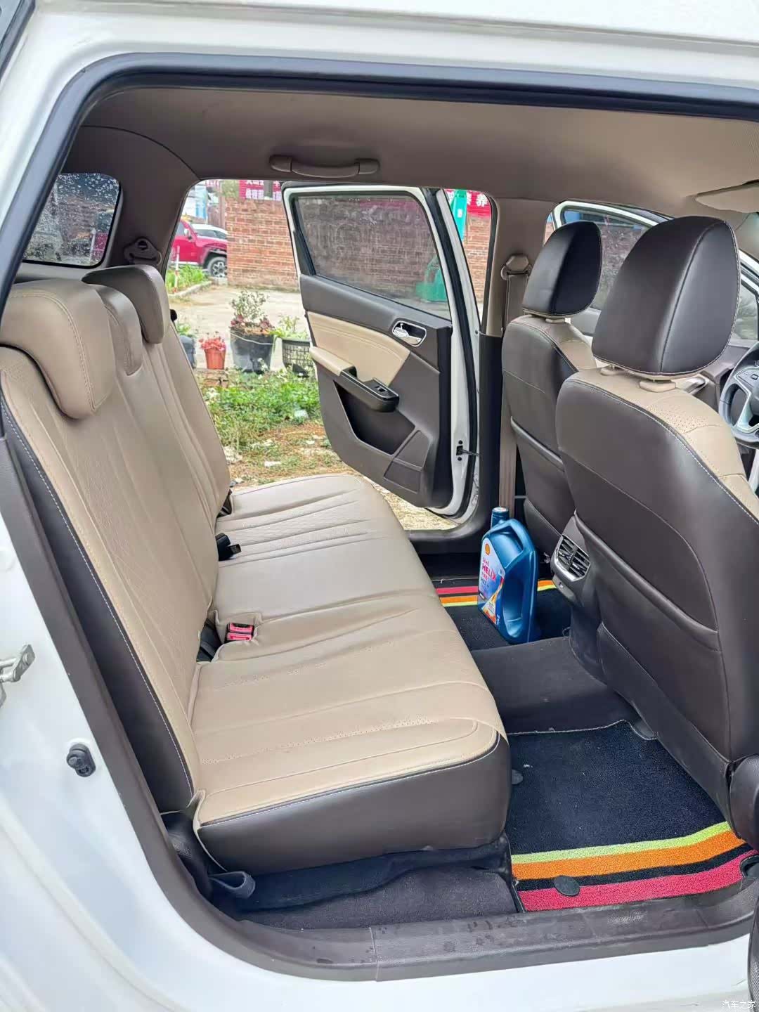 Wuling 310W, 2018 9