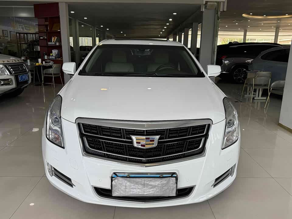 Cadillac XTS