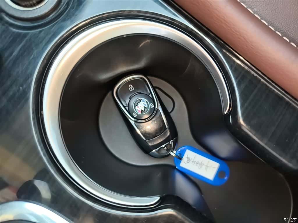 Buick Envision Plus, 2021 9